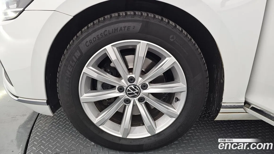 Volkswagen Passat — фото 5