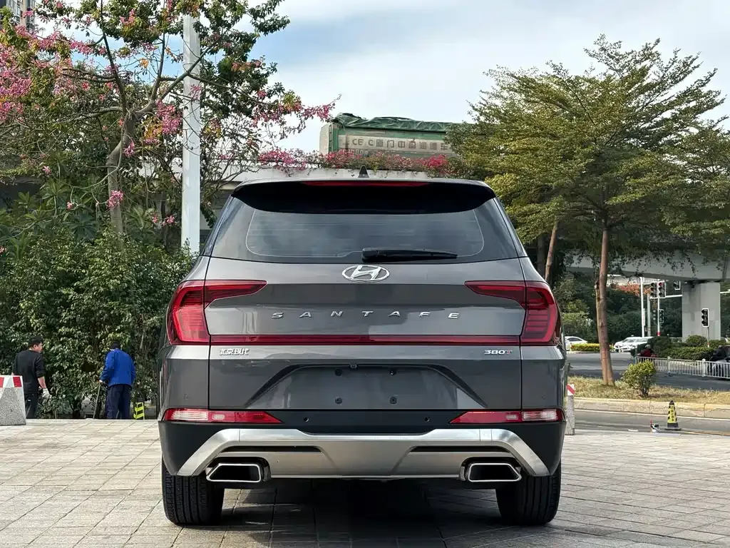 Hyundai Santa Fe — фото 5