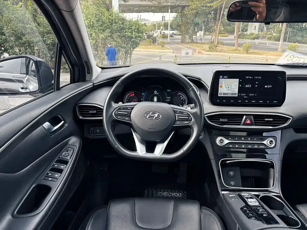 Hyundai Santa Fe — фото 8