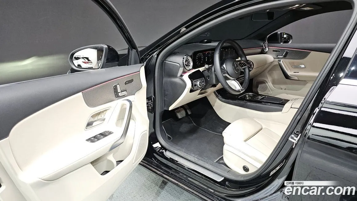 Mercedes-Benz A-Class — фото 10