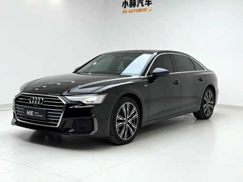 Audi A6L — фото 1