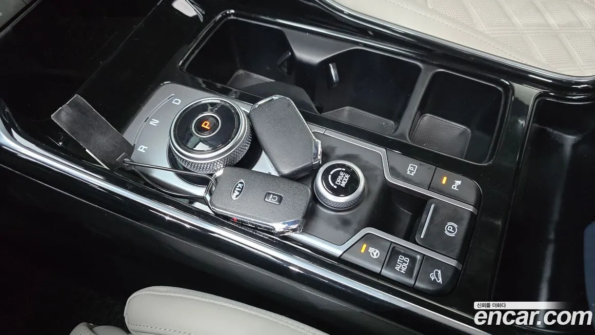 Kia Sorento — фото 9