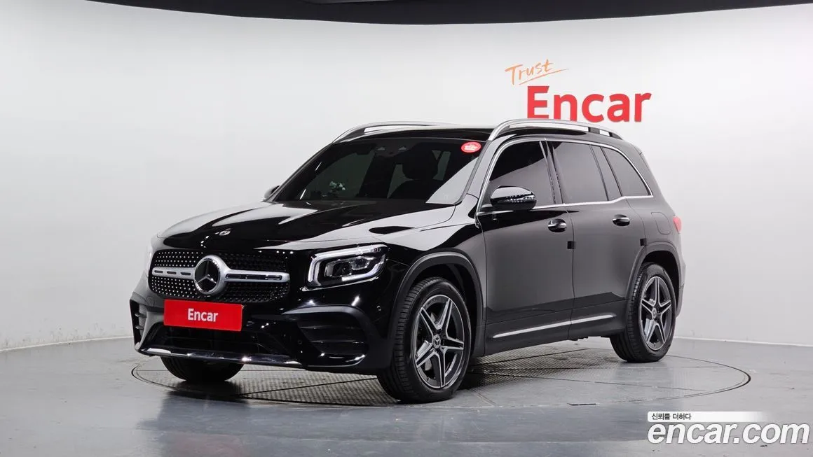 Mercedes-Benz GLB-Class — фото 1