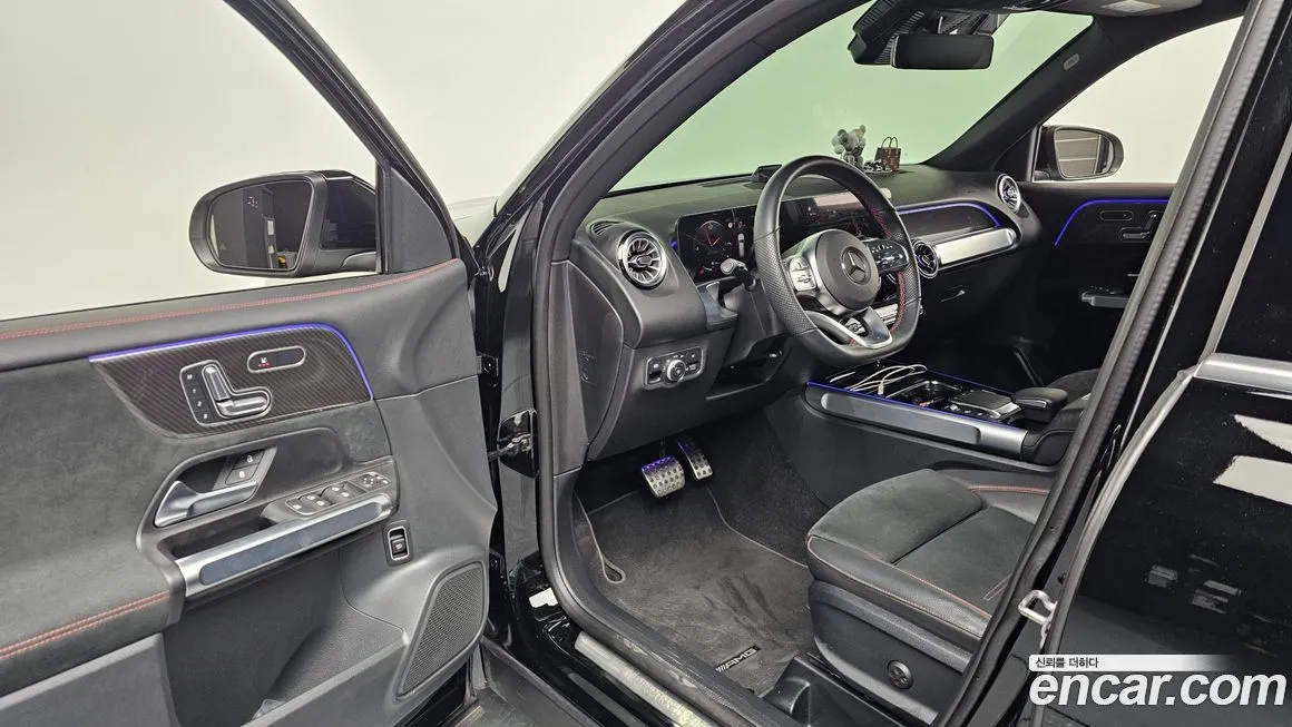 Mercedes-Benz GLB-Class — фото 10