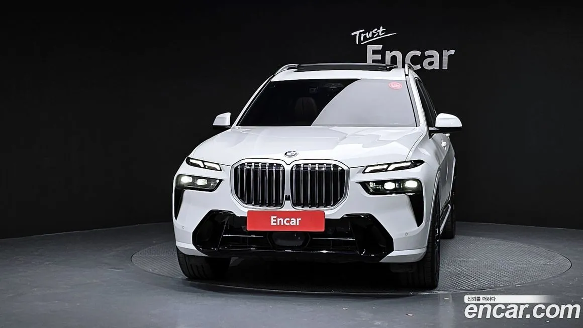 BMW X7 — фото 3