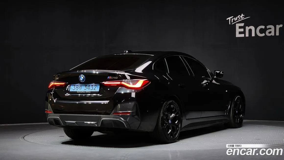 BMW i4 — фото 2