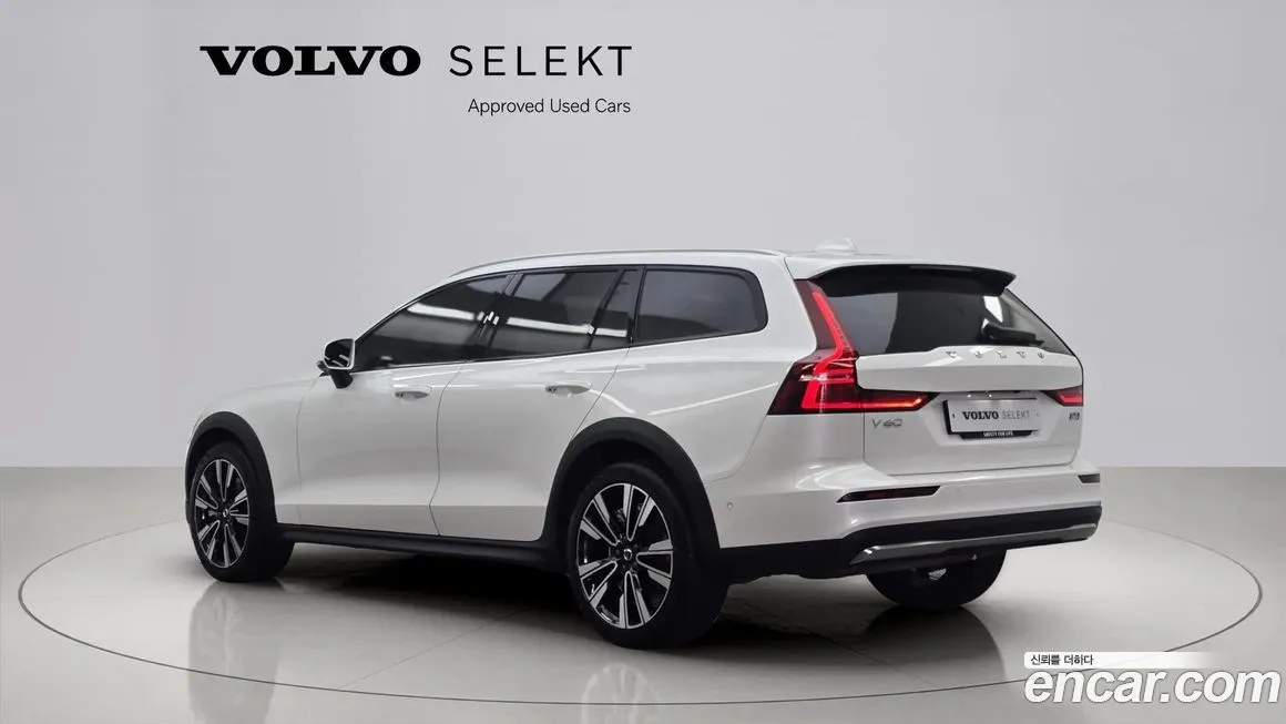 Volvo V60 — фото 4