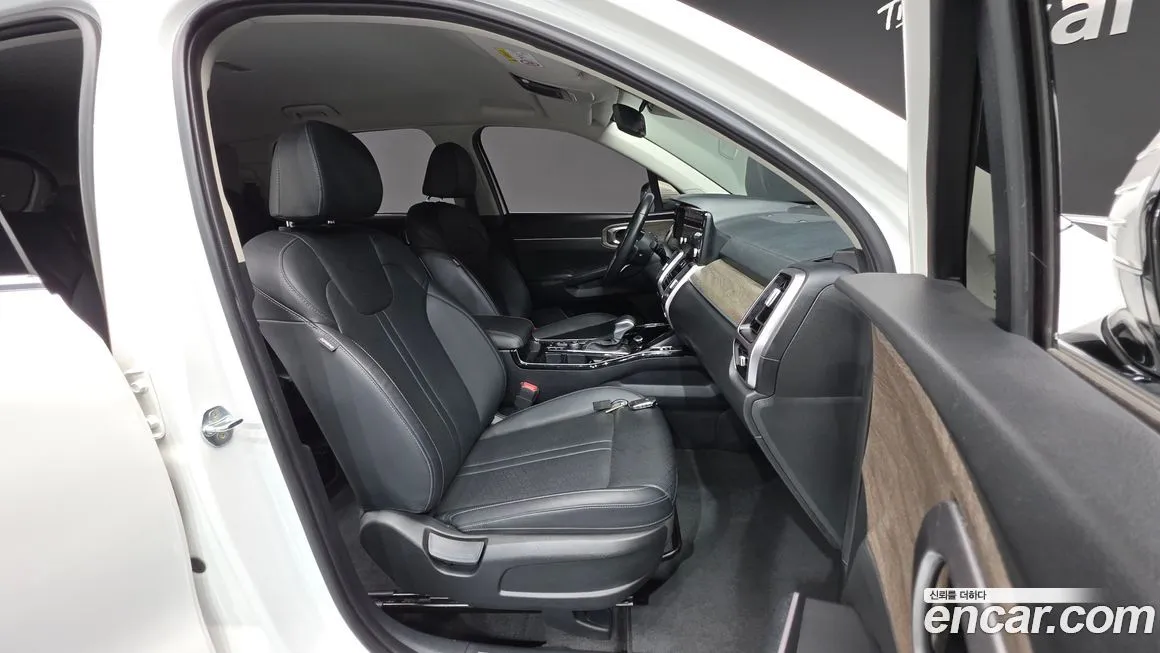 Kia Sorento — фото 10