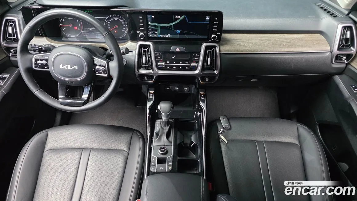 Kia Sorento — фото 7