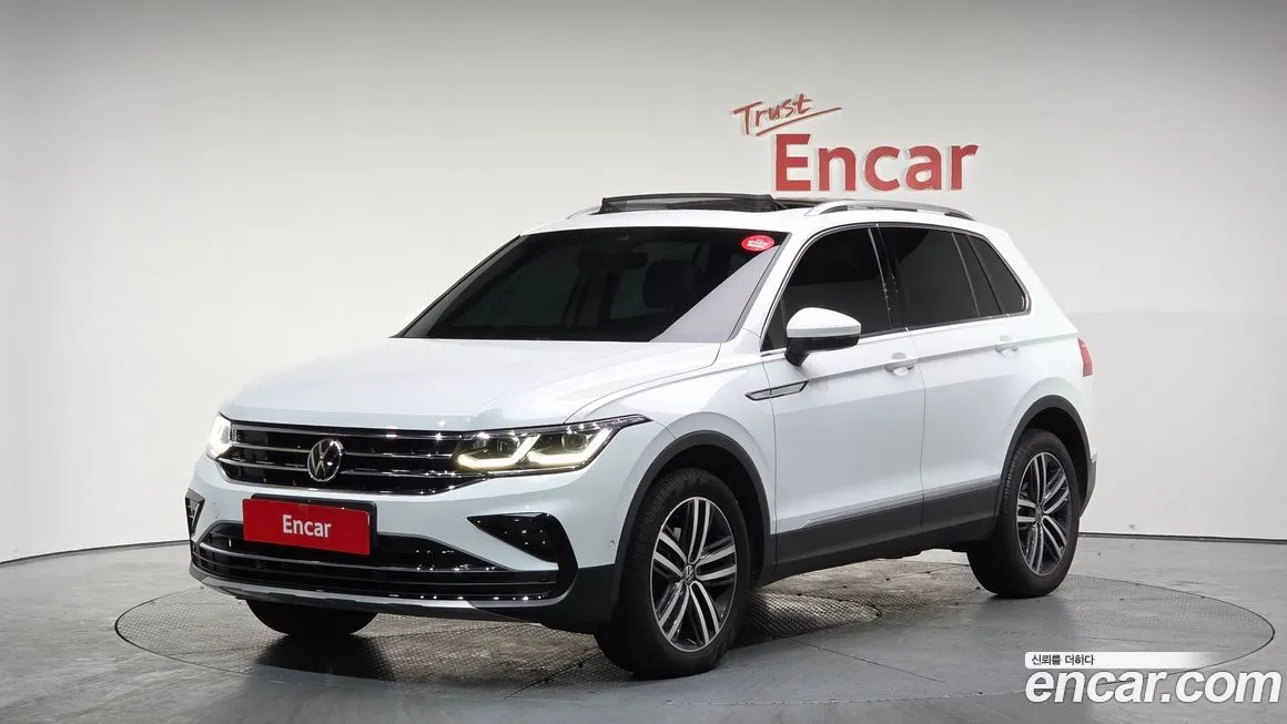 Volkswagen Tiguan — фото 1
