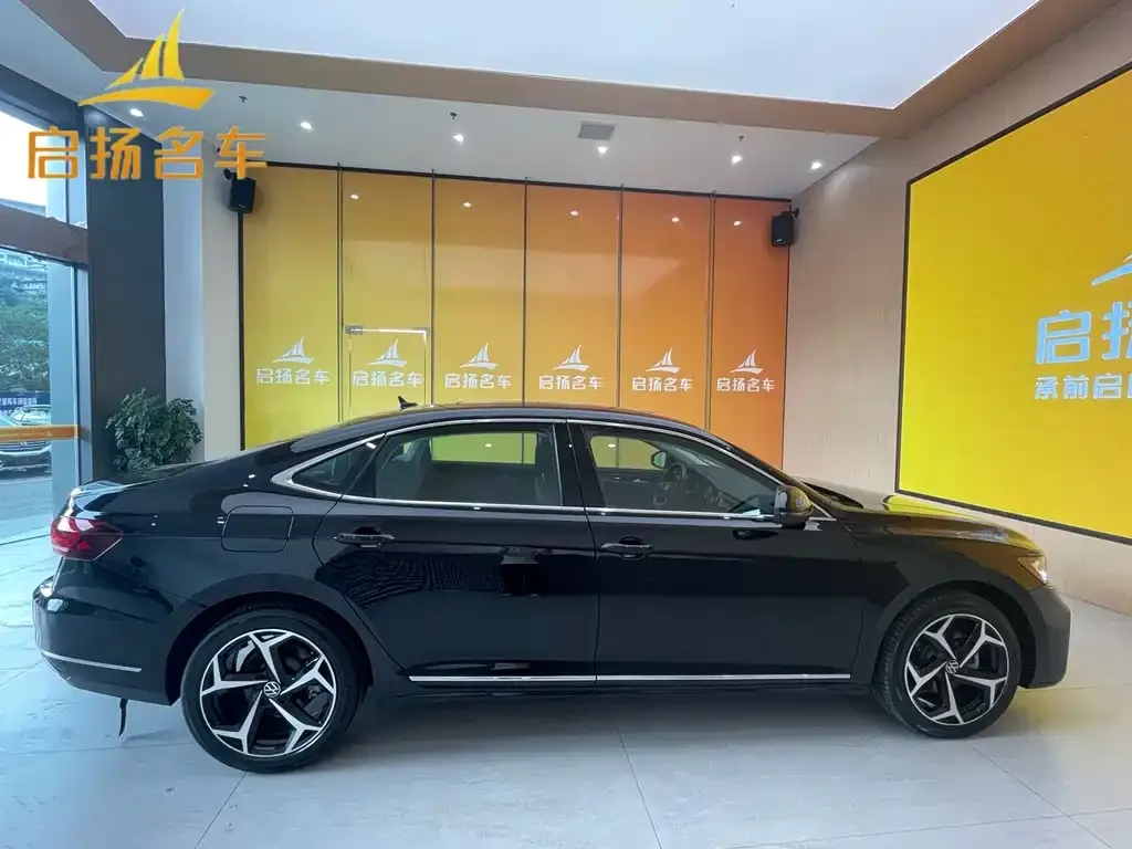 Volkswagen Passat — фото 4