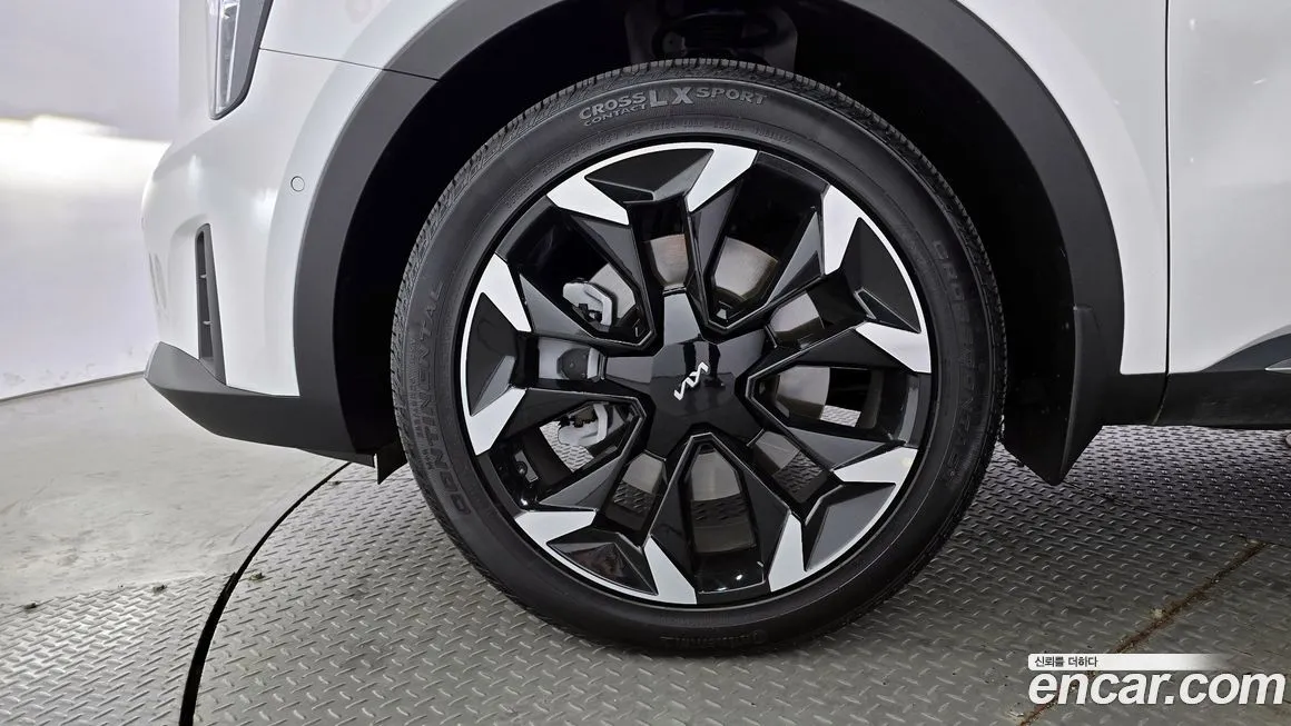 Kia Sorento — фото 5