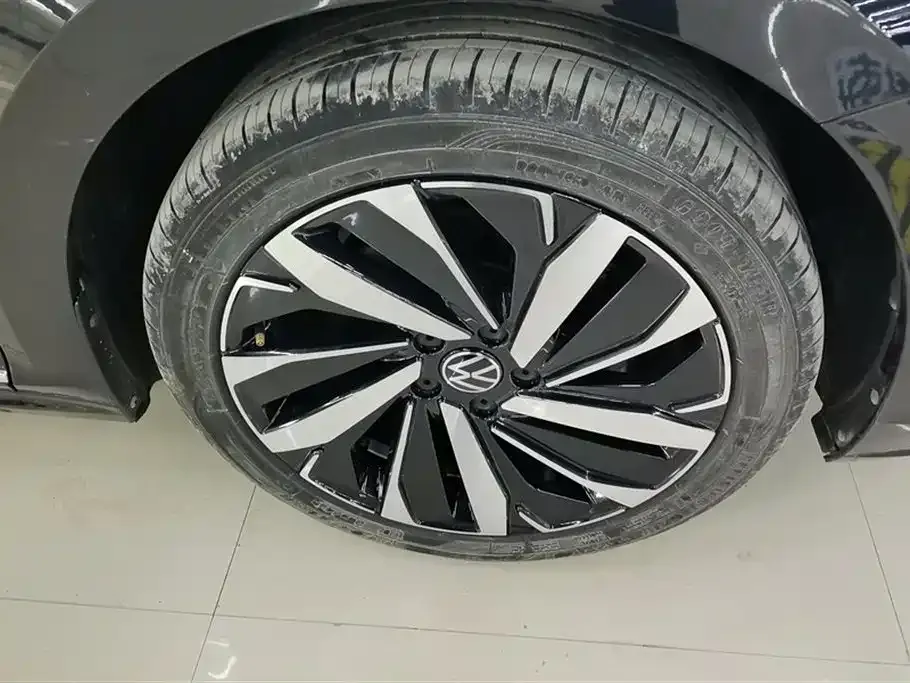Volkswagen Passat — фото 6