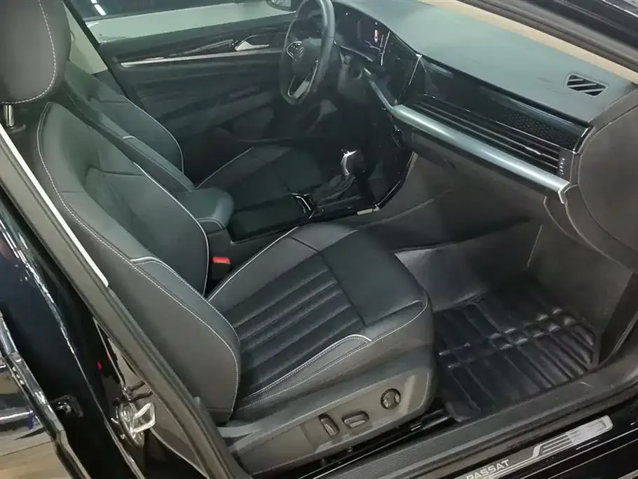 Volkswagen Passat — фото 8