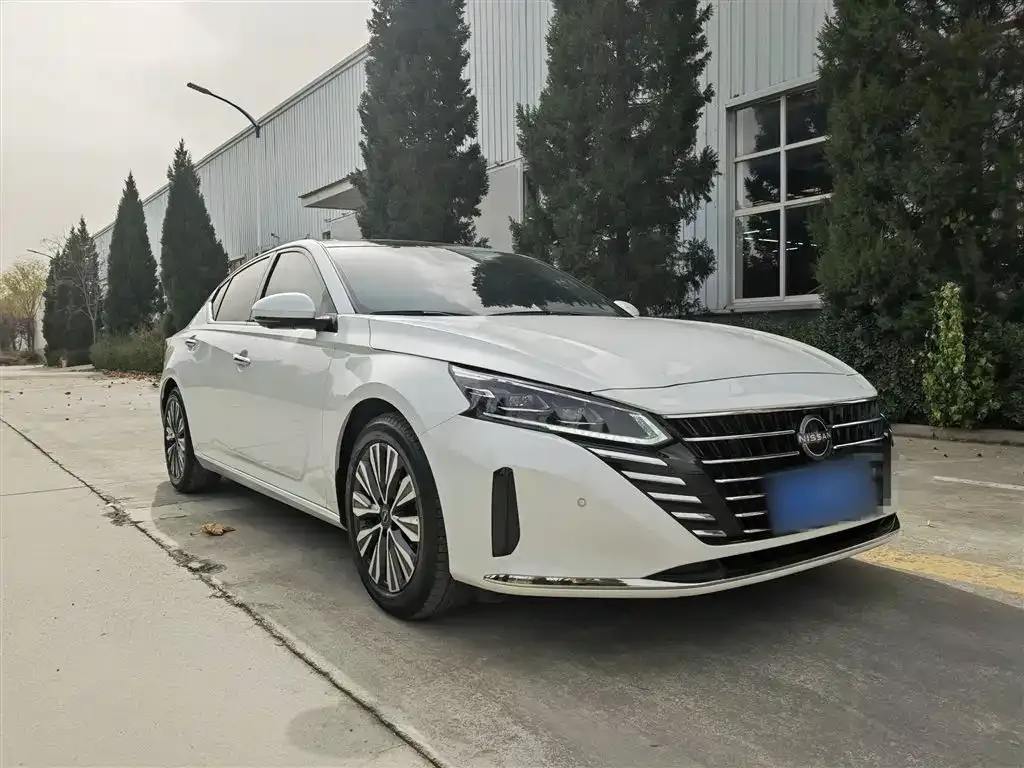Nissan Teana — фото 4