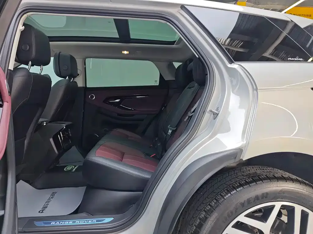 Land Rover Evoque — фото 10