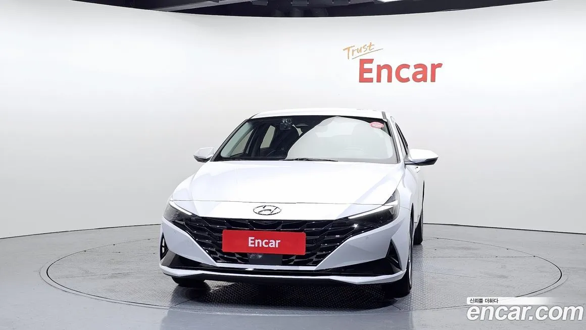 Hyundai AVANTE — фото 3