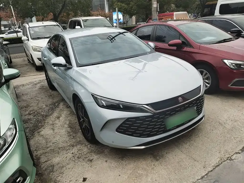 BYD Qin L — фото 4