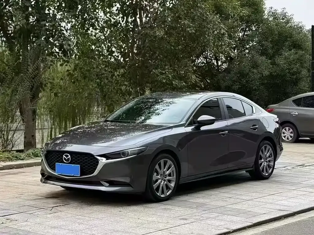 Mazda 3 Axela — фото 9