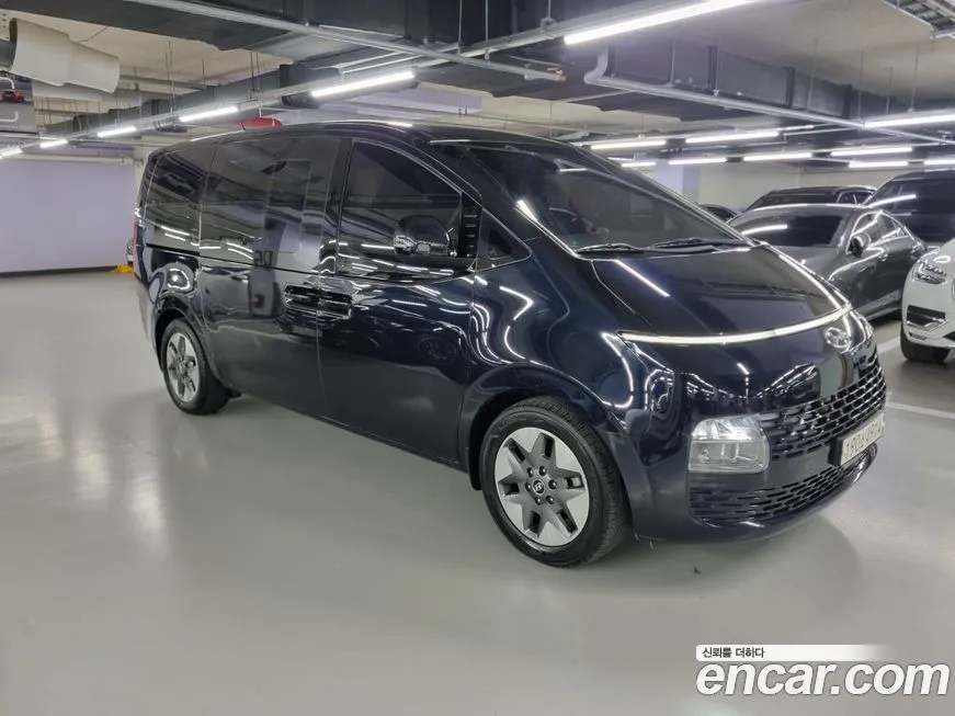 Hyundai Staria — фото 1