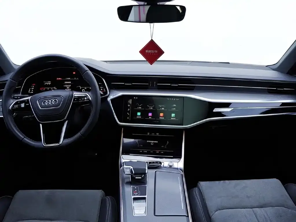 Audi A6L — фото 5