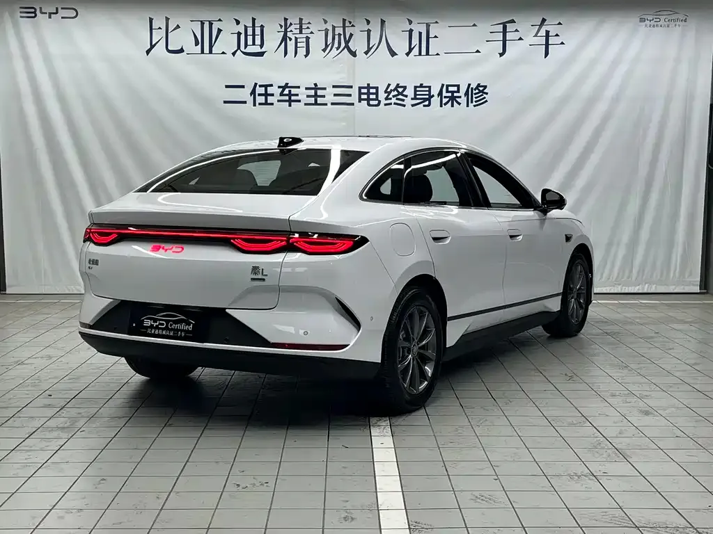 BYD Qin L — фото 5