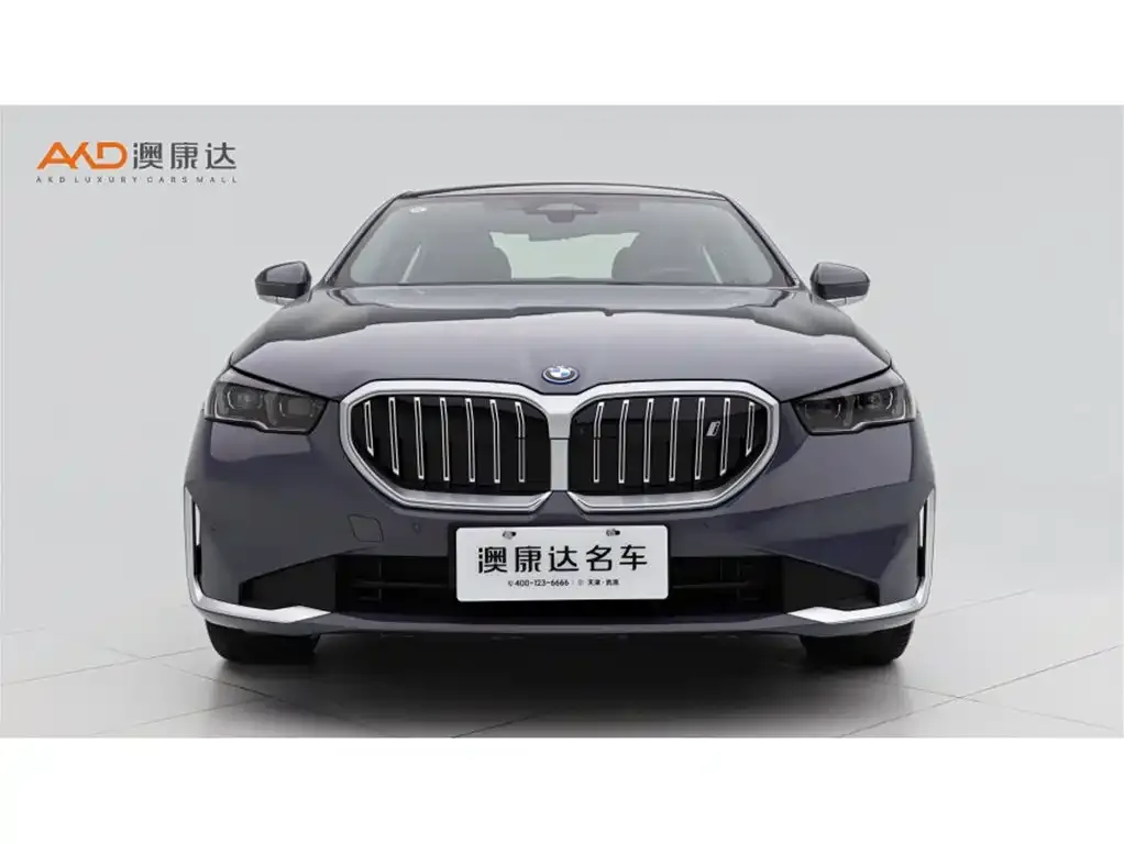 BMW i5 — фото 2