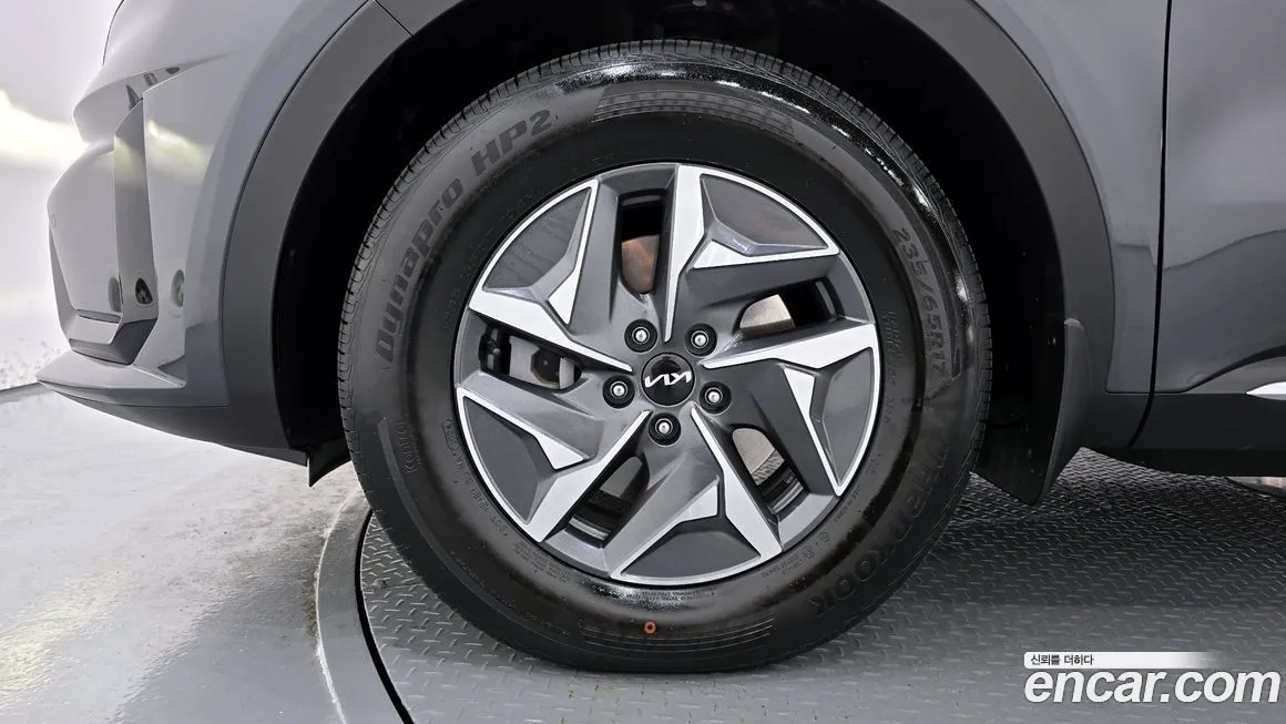 Kia Sorento — фото 5