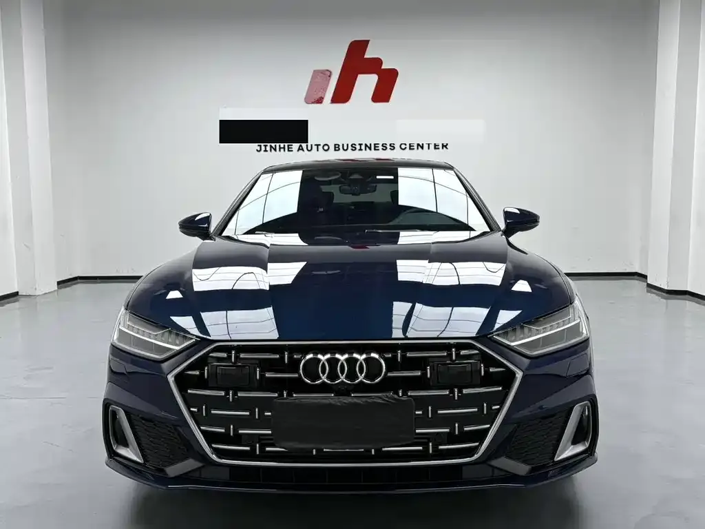 Audi A7L — фото 2