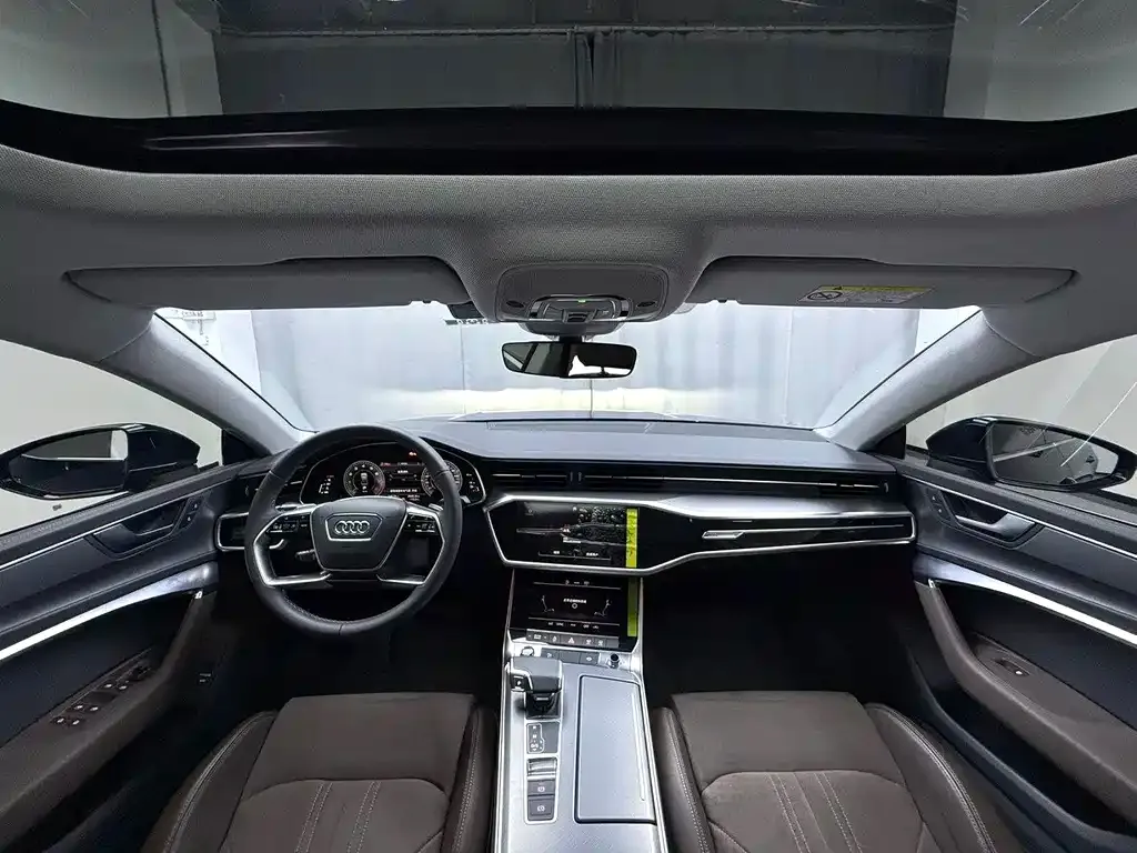 Audi A7L — фото 5