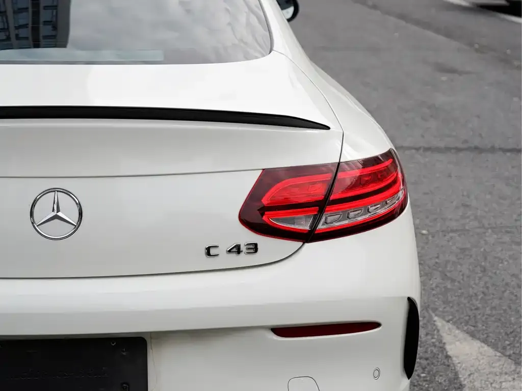 Mercedes-Benz C-Class AMG — фото 8