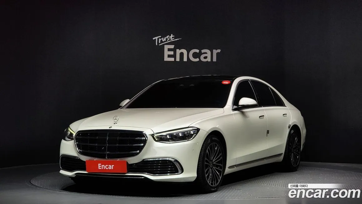 Mercedes-Benz S-Class — фото 1