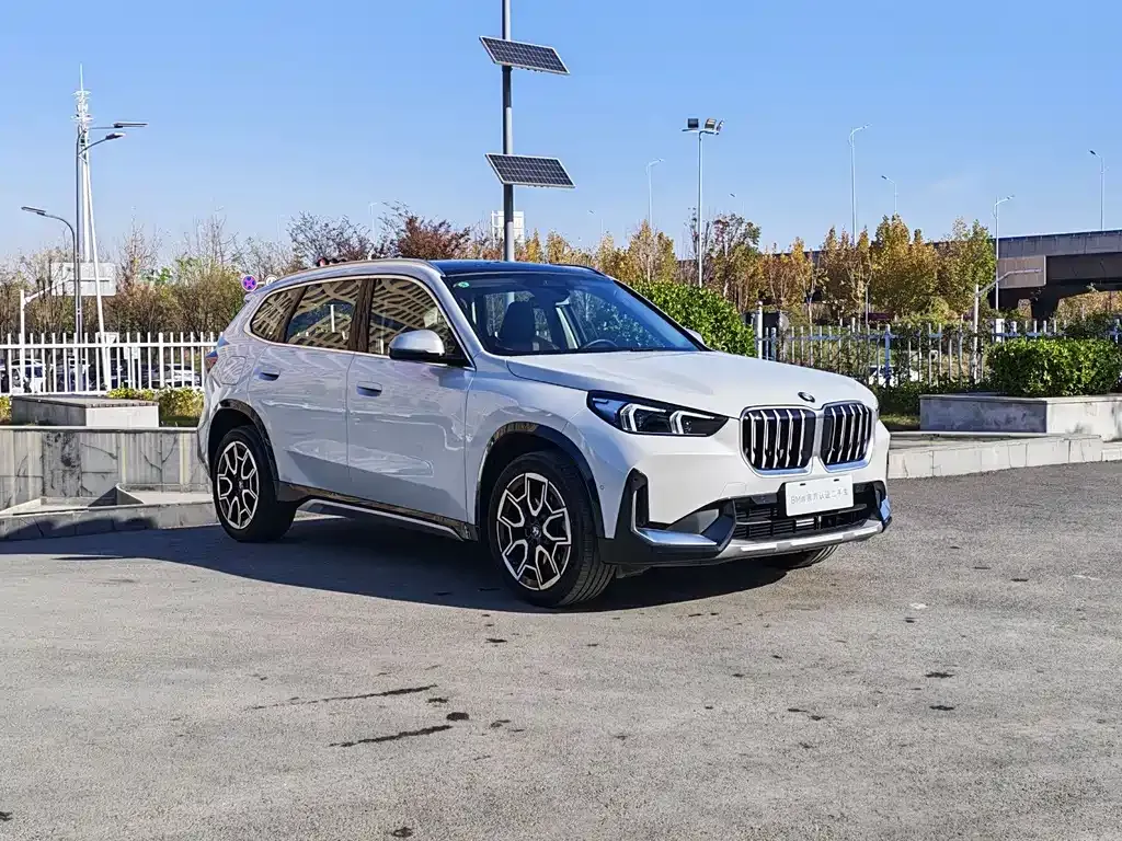 BMW X1 — фото 3