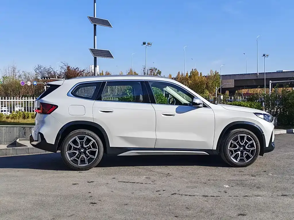 BMW X1 — фото 4