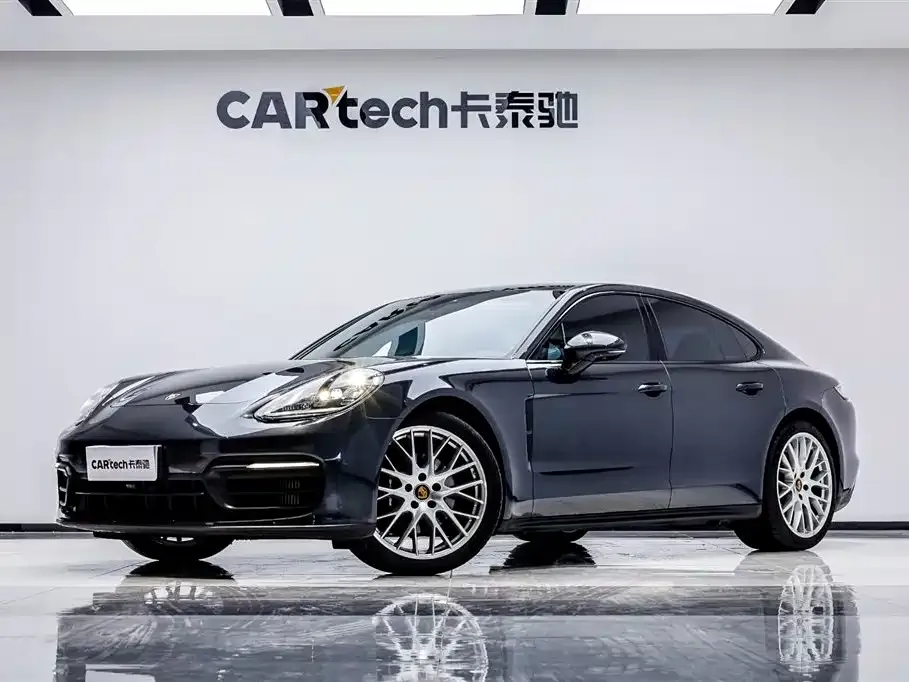 Porsche Panamera — фото 1