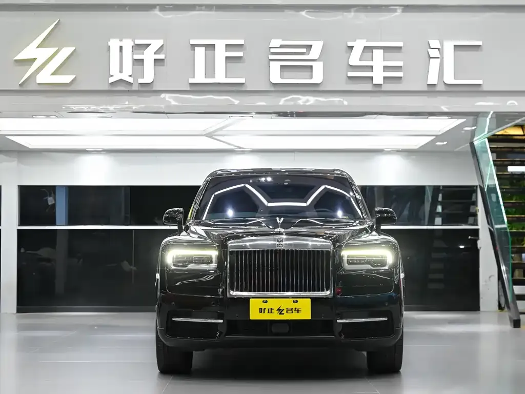 Rolls-Royce Cullinan — фото 7