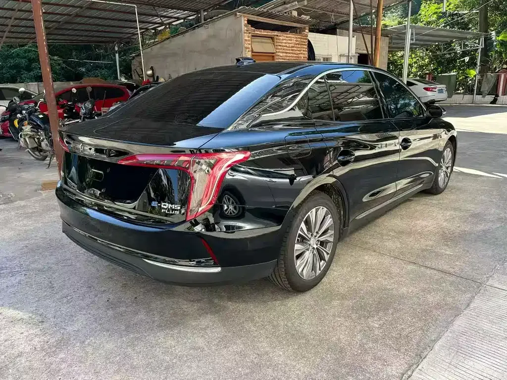 Hongqi E-QM5 — фото 7