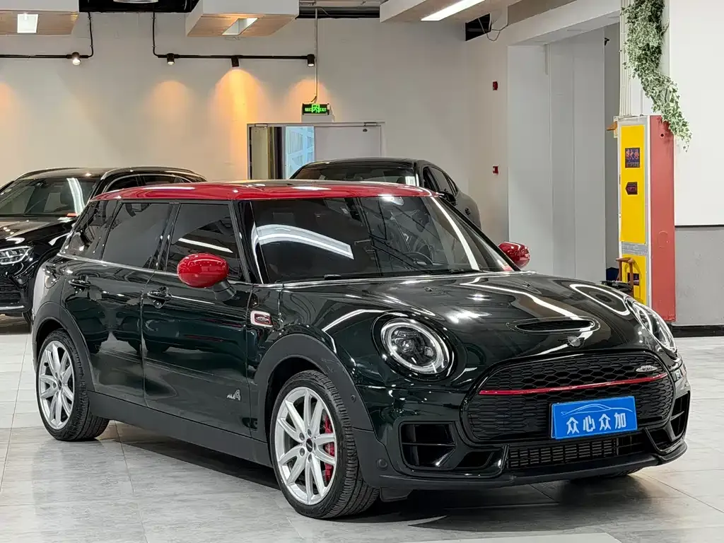 MINI Clubman JCW — фото 6