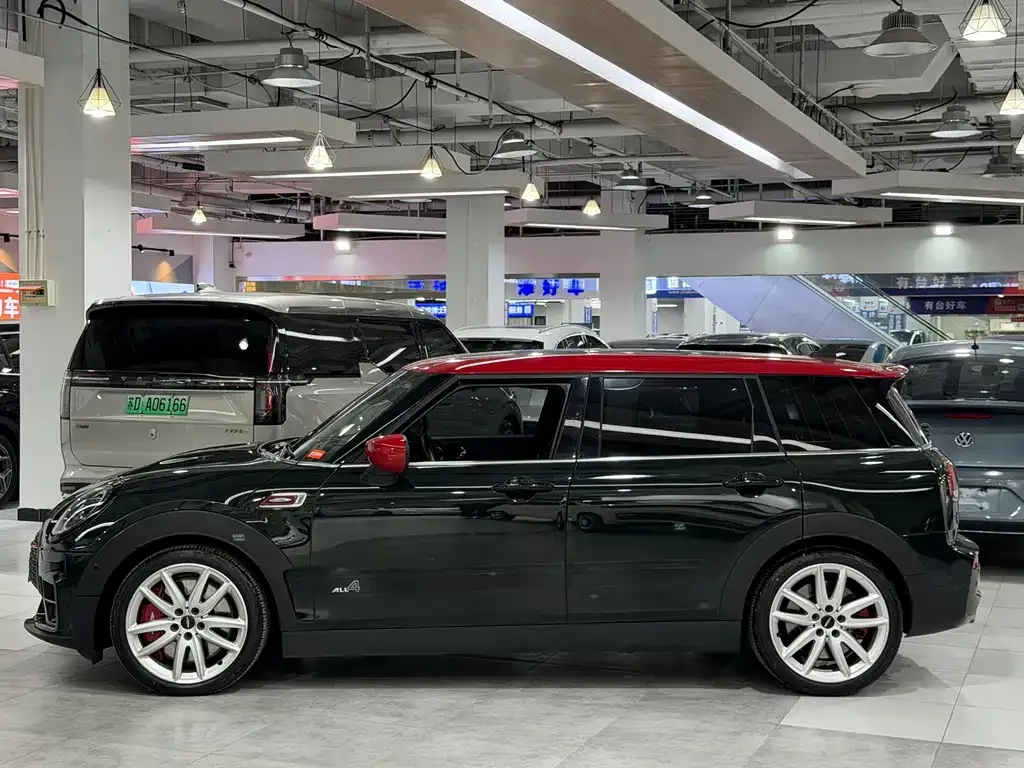 MINI Clubman JCW — фото 7