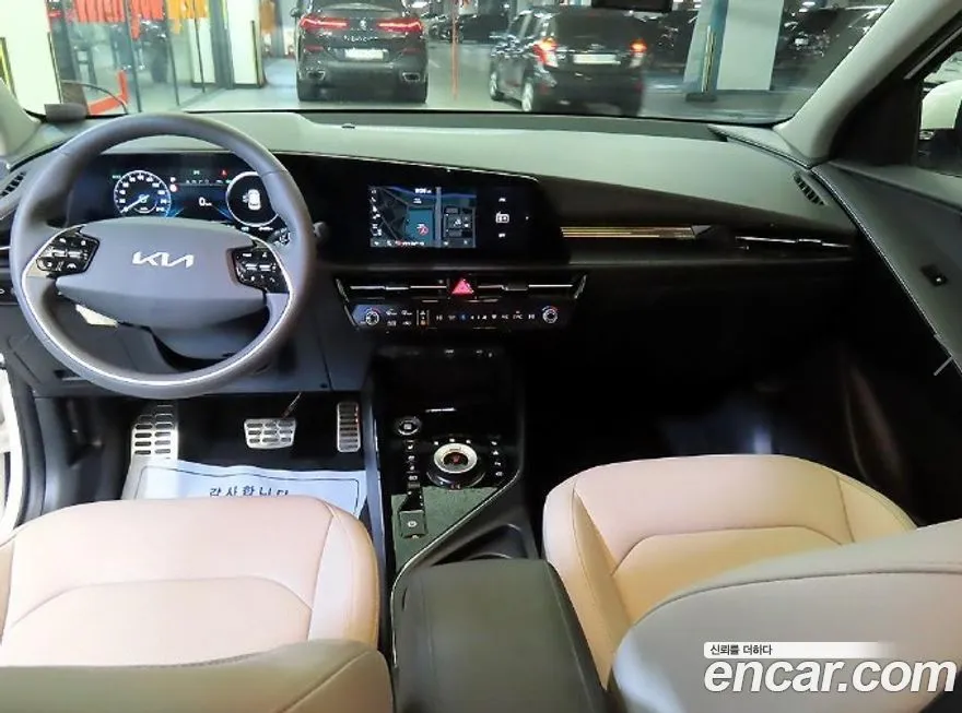 Kia Niro — фото 10