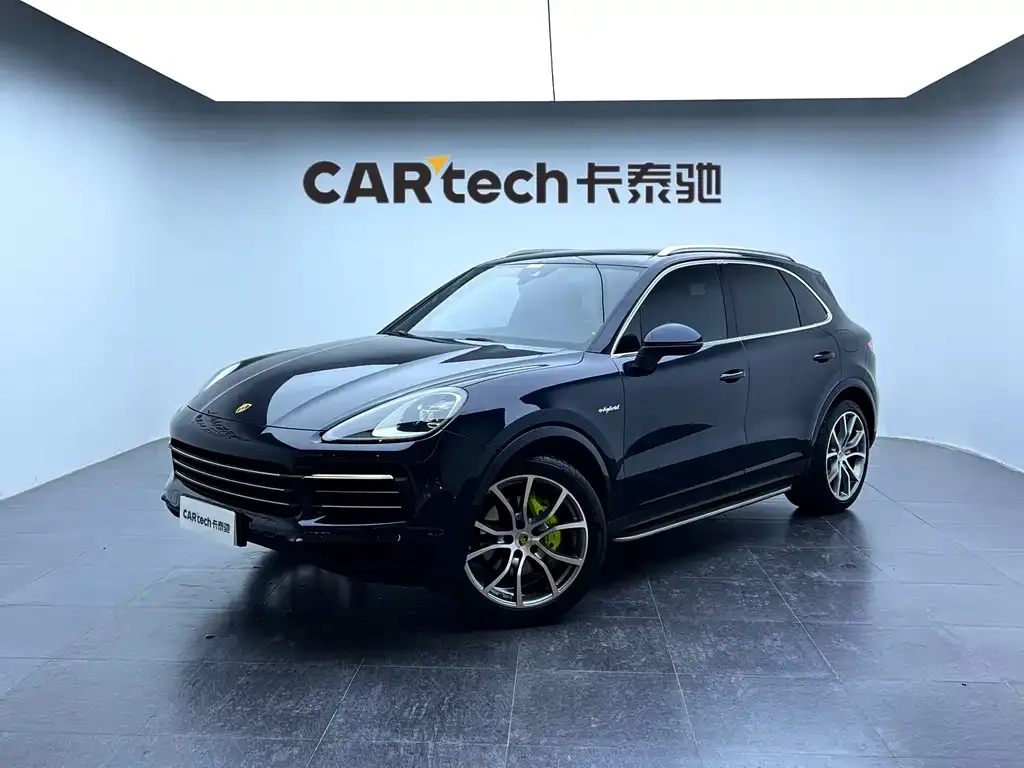 Porsche Cayenne Hybrid — фото 1