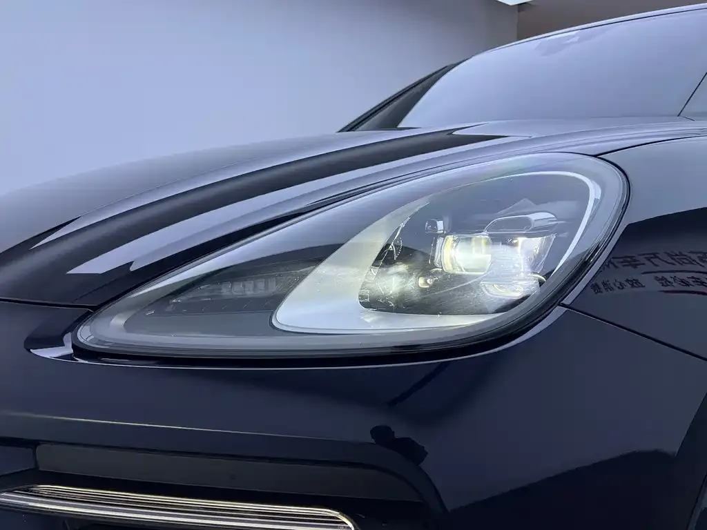 Porsche Cayenne Hybrid — фото 8