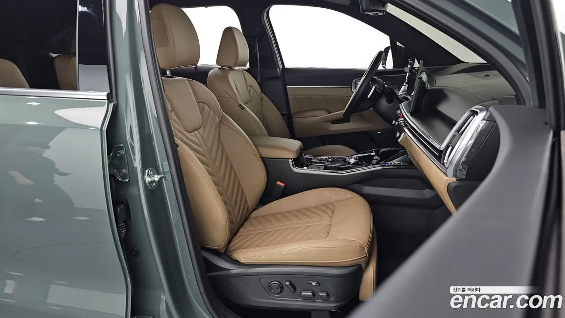 Kia Sorento — фото 10