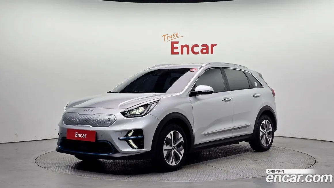Kia Niro — фото 1