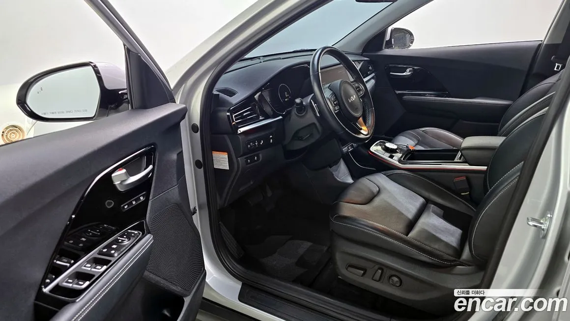 Kia Niro — фото 10