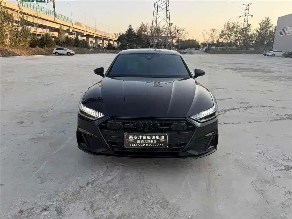 Audi A7L — фото 2