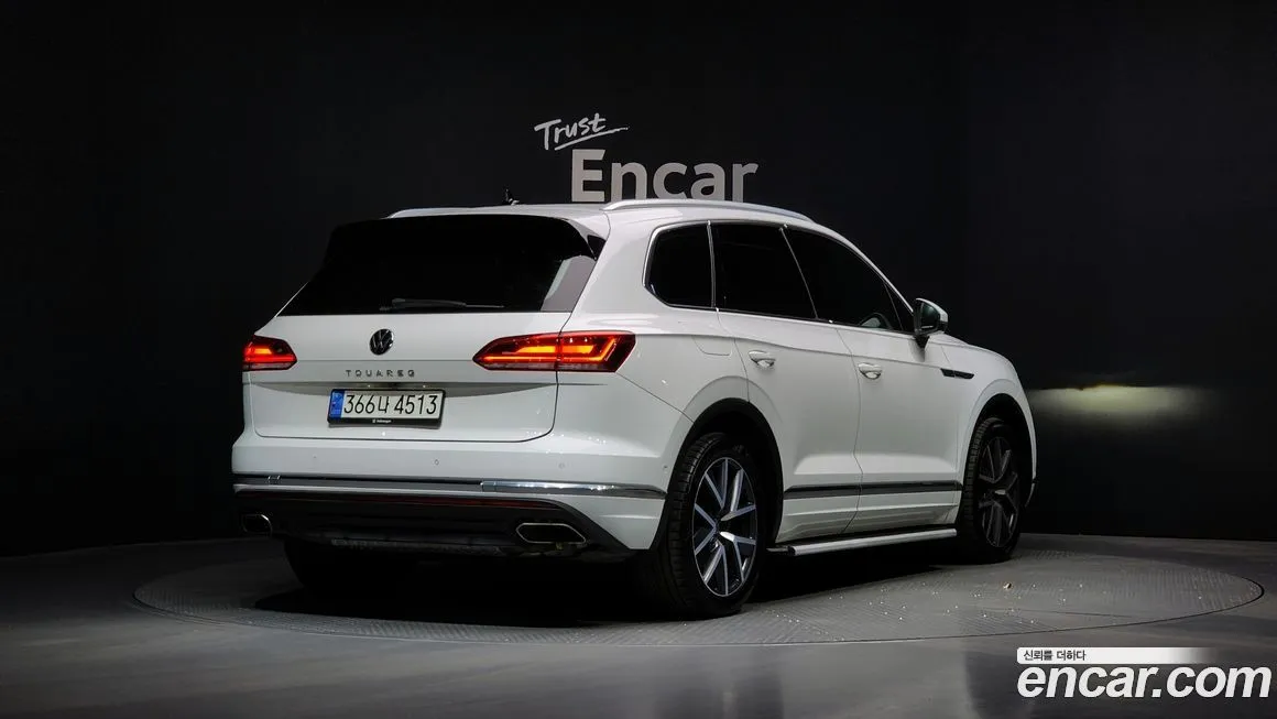 Volkswagen Touareg — фото 2
