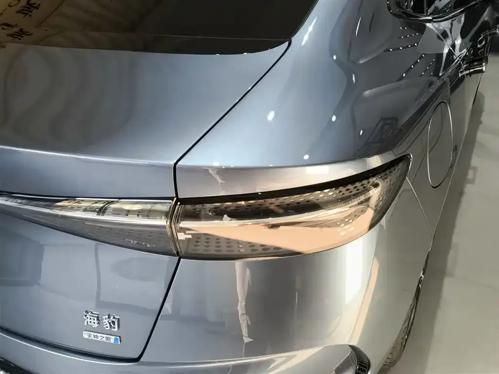 BYD Seal — фото 8