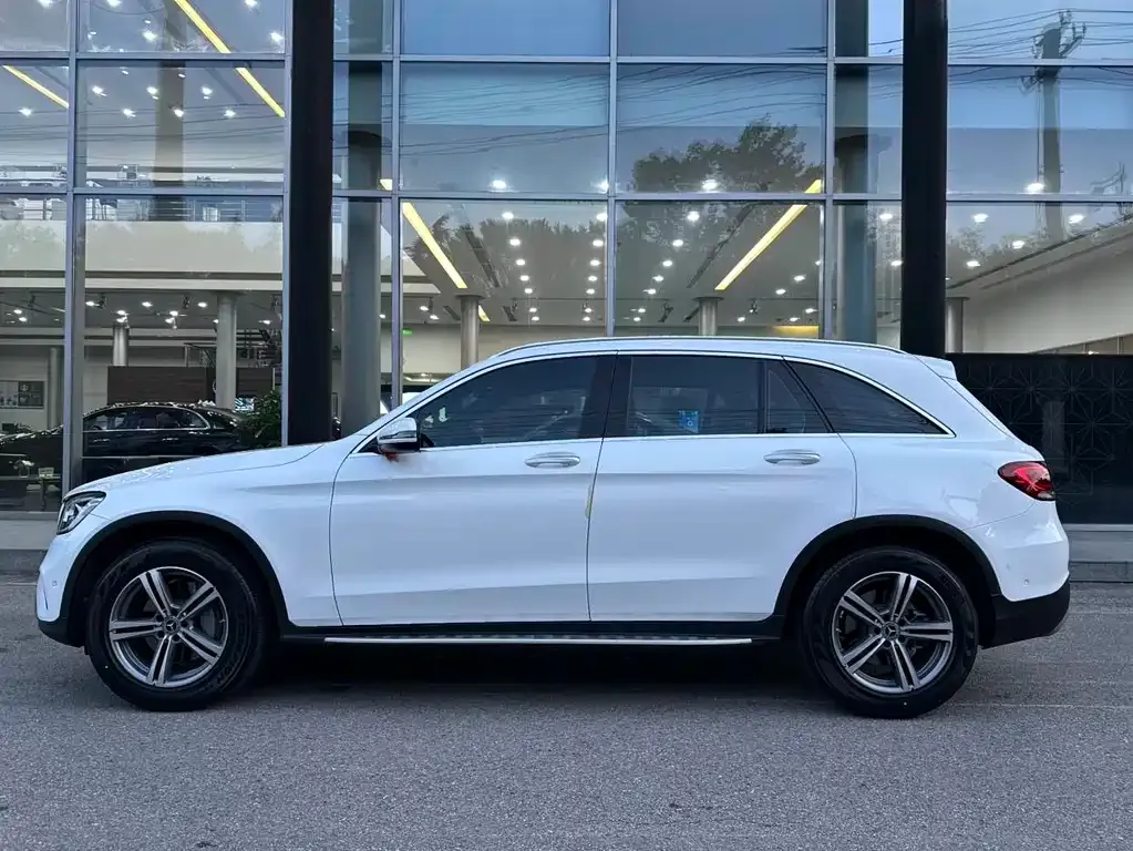 Mercedes-Benz GLC — фото 6