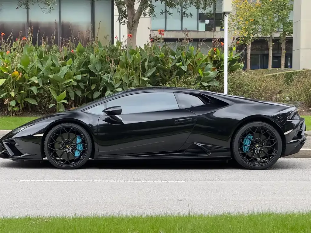 Lamborghini Huracan — фото 7